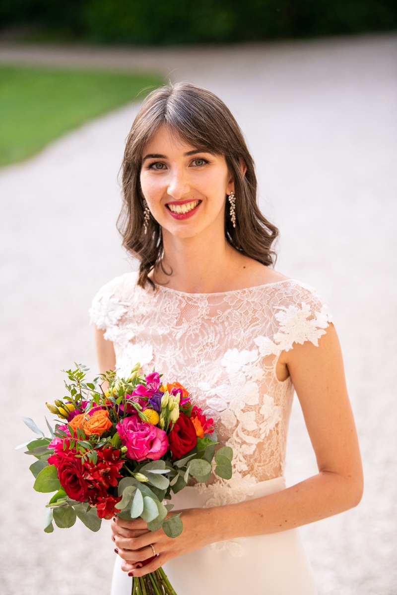 Elegant Bridal Makeup by Pauline Binlich - Wedding Beauty Services Paris